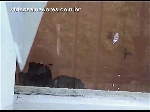 ❤️ Omu cornu chì fighjula a so fidanzata cù un altru tippu, registrendu un video di cazzo senza disturbà a coppia ❤❌ Video cazzo à co.stroybassein.ru ❌️