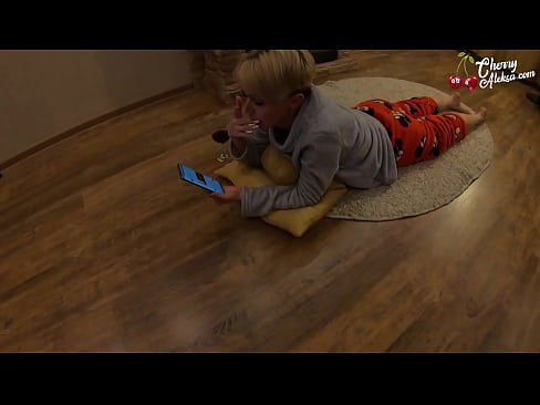 ❤️ Una bionda pazza succhia un cazzo enorme succhia e salta sopra - sessu anale ❤❌ Video cazzo à co.stroybassein.ru ❌️