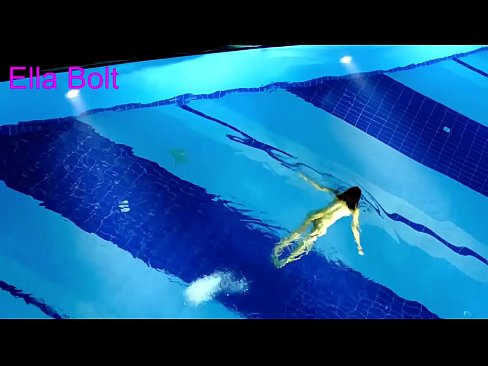 ❤️ Ùn possu micca piantà di fighjulà, ghjovana bionda catturata nuda in piscina ELLA BOLT ❤❌ Video cazzo à co.stroybassein.ru ❌️