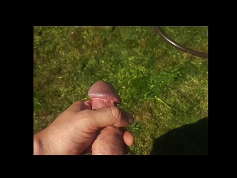 ❤️ Hottie si fa scopare a figa rosa è cums cun un squirt in un giardinu d'estate ❤❌ Video cazzo à co.stroybassein.ru ❌️